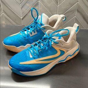 Nike Giannis Immortality 3 - Men’s 9.5